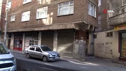 Diyarbakır'da giriş katı hariç kolonları olmayan bina depremlere rağmen ayakta