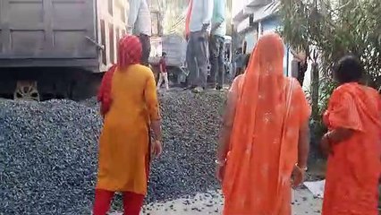 Watch video: Road closed for making city fourlane