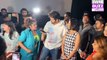 Kartik Aaryan gets photos clicked with fans