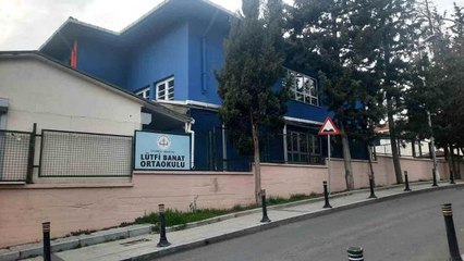 İstanbul'da depreme karşı riskli bulunan okullar tahliye ediliyor