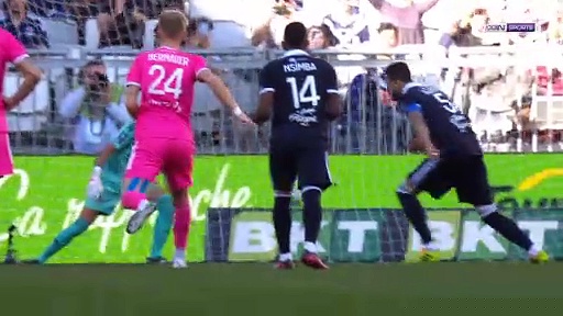 Ligue 2 : Bordeaux résiste et engrange contre le Paris FC