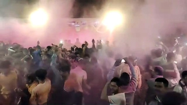 राम नगरी में दूल्हा बनकर निकले भोलेनाथ के अद्भुद बाराती, भभूत के साथ उड़ाए गए अबीर गुलाल