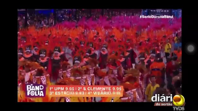 Grupo de cajazeirenses participam do desfile da Escola de Samba São Clemente, no Carnaval do Rio