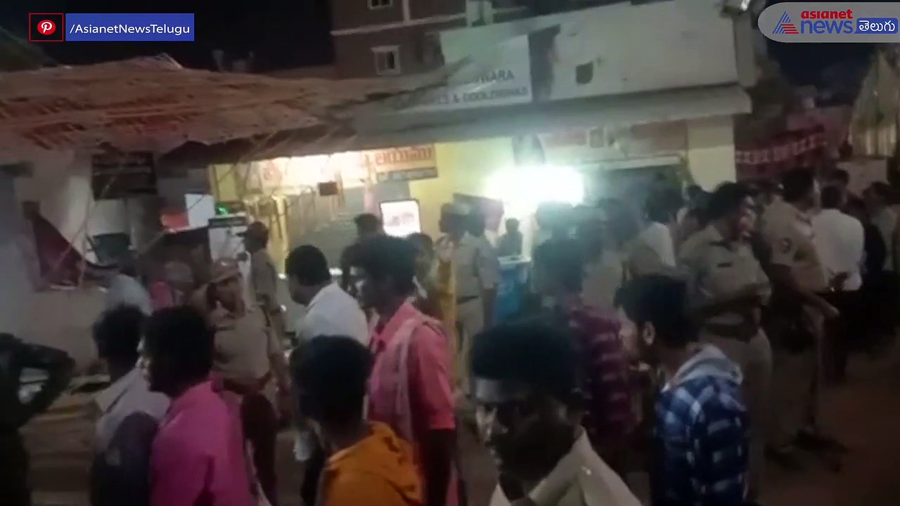 శివరాత్రి వేడుకల్లో అపశృతి... కృష్ణా జిల్లాలో కుప్పకూలిన స్వామివారి ప్రభ