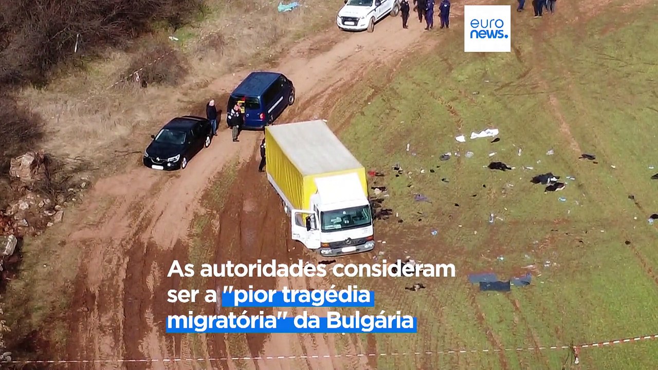 Seis acusados pela morte de 18 pessoas num cami...