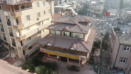 Bu mahallede sadece iki bina hasar almadı