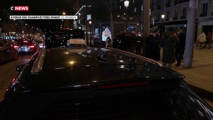 Paris : un chauffeur de taxi agressé