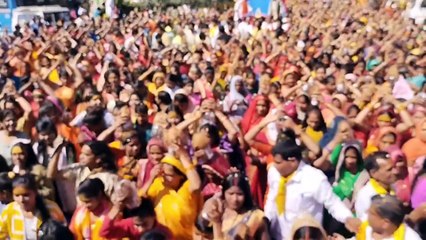 Video: जब शिव की बारात में युवतियां भी जमकर नाचीं