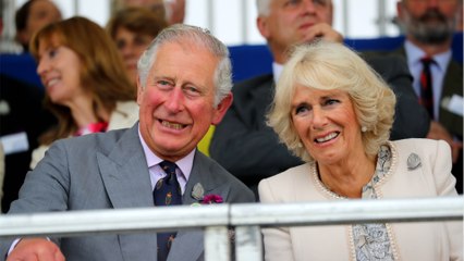 Download Video: VOICI : Camilla Parker Bowles : ce système secret que la reine consort a mis au point pour communiquer avec Charles