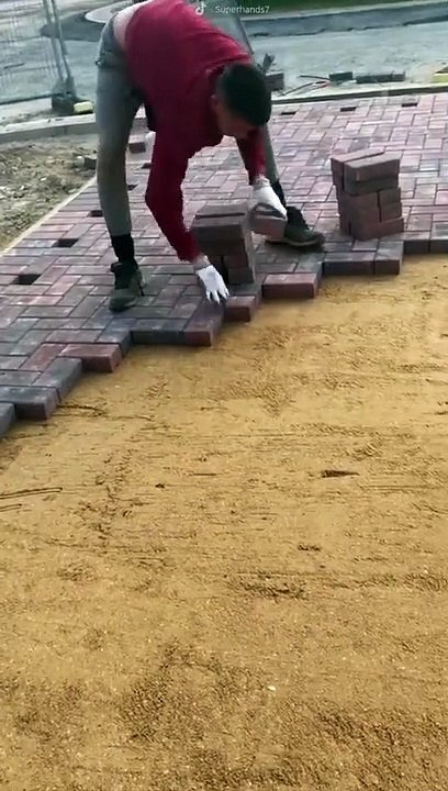 Skilled Workers On Another Level  - Super Humans_3