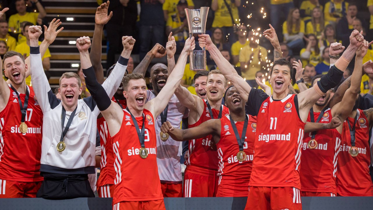 Dominant gegen Oldenburg: Bayerns Pokalsieg im Video
