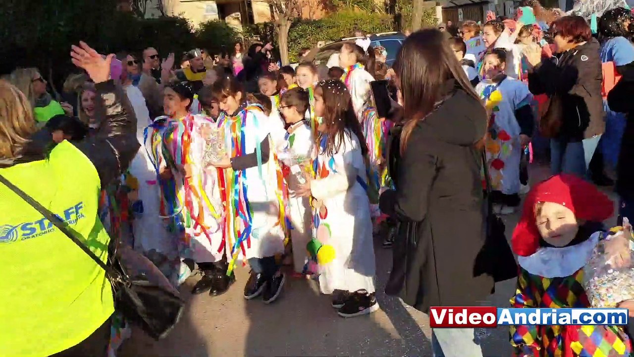 "C'era una volta il Carnevale...": ad Andria la sfilata di gruppi mascherati nelle vie cittadine