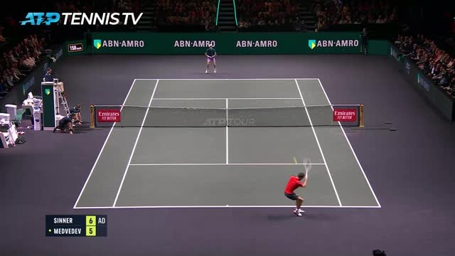 Rotterdam - Medvedev champion dans la douleur