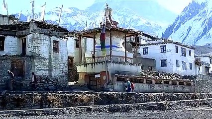 Himalayaeui Sonyowa (Himalaya, Where the Wind Dwells) (2009) Watch HD