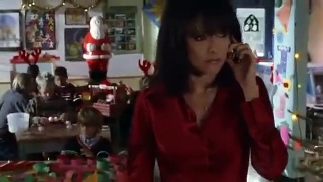 Tru Calling - Se2 - Ep06 - 'Twas the Night Before Christmas...Again HD Watch