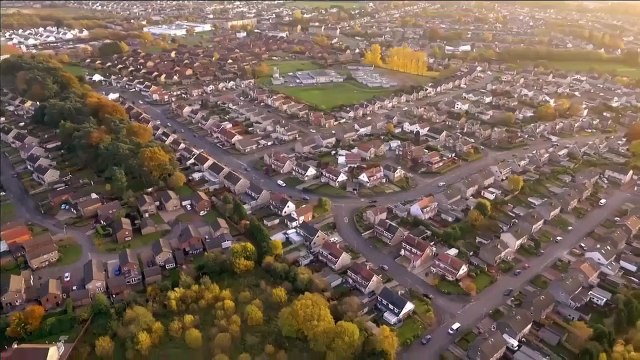 Two Doors Down - Se3 - Ep05 - Party Pieces HD Watch