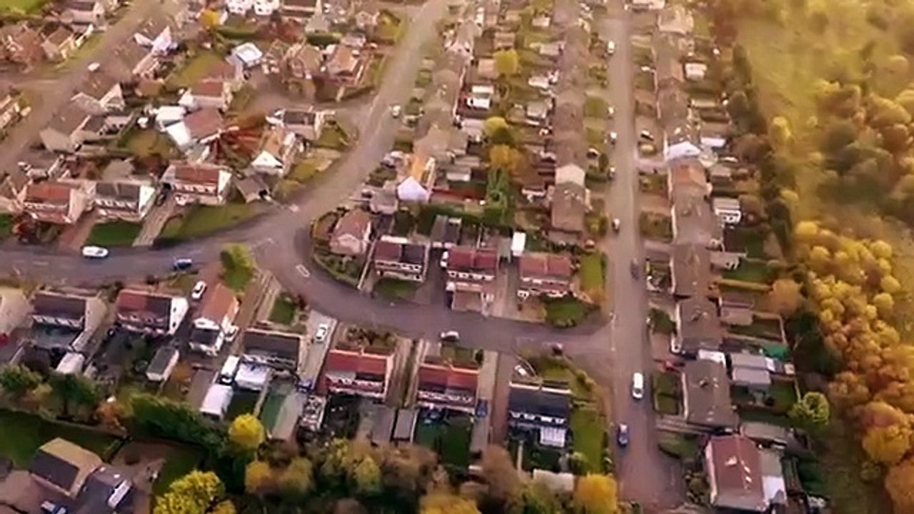 Two Doors Down - Se4 - Ep03 - Hospital HD Watch