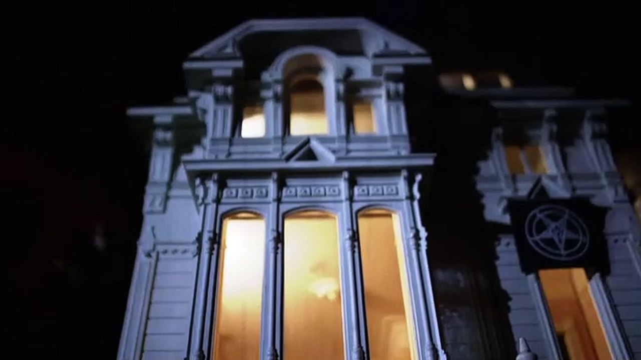 The Haunted Museum - Se1 - Ep01 - Dollhouse of the Damned HD Watch