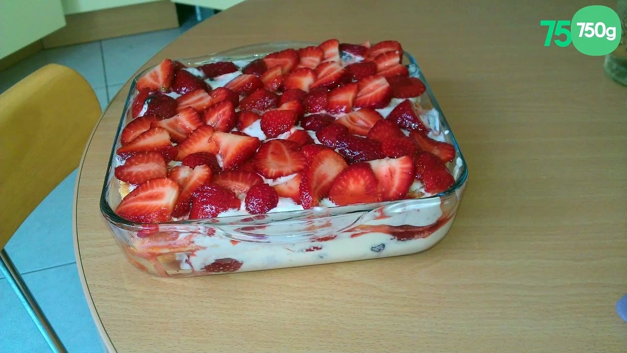 Tiramisu aux fraises et fruits rouges