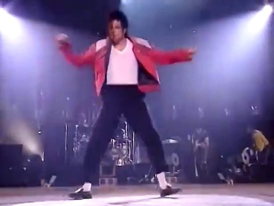 Michael_Jackson_-_Beat_It___MJWE_Mix_2011(360p)