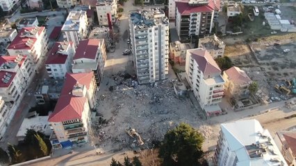 '100년 만의 참사' 튀르키예 강진 취재기..."복구까진 먼 길" / YTN