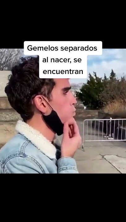 Gemelos separados al nacer