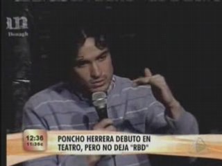 Poncho debuto en teatro y no deja RBD (ETV)