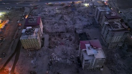 Kahramanmaraş’ta enkaz kaldırma çalışmaları başladı