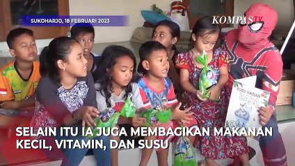 Spiderman Turun Tangan Bantu dan Hibur Anak-anak Pasca Banjir di Sukoharjo