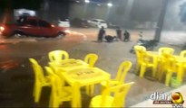 Água invade casas e comércios durante forte chuva em Cajazeiras; internautas registram tempestade
