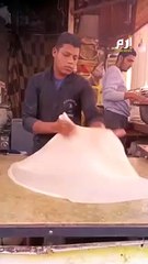 أصغر فطاطري يُبهر زبائنه