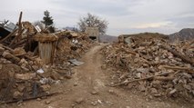 Hayalet köy: 280 haneli beldede 15 ev ayakta kaldı