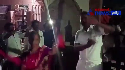 ஈரோடு இடைத்தேர்தல் : ஒயிலாட்டம் ஆடி வாக்கு சேகரித்த SP வேலுமணி!