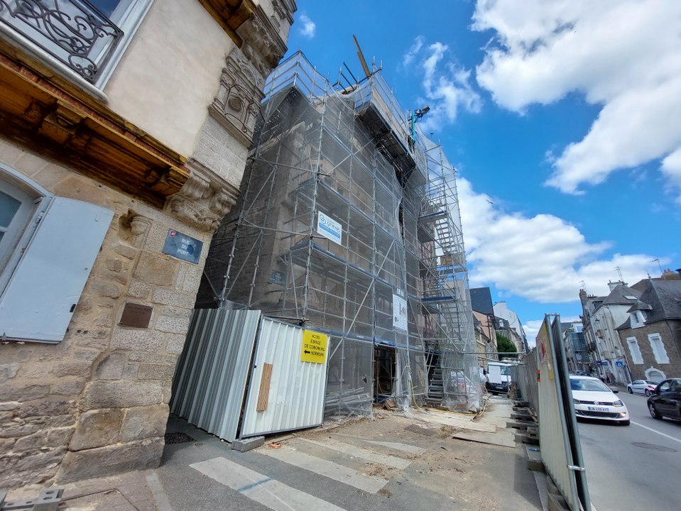 Restauration de deux maisons à pans de bois près du port de Vannes