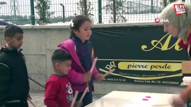 Adıyaman’da çocuklar çadır sınıflarda ders başı yaptı