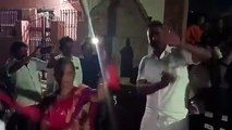 वोट के लिए मंत्री ने किया ताली बजाकर डांस, लोगों ने कहा 'वाह-वाह' देखिए VIDEO