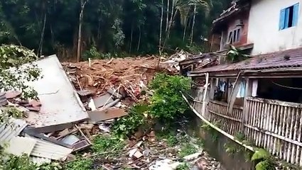 Torrential floods wreck roads and homes in Sao Paulo state