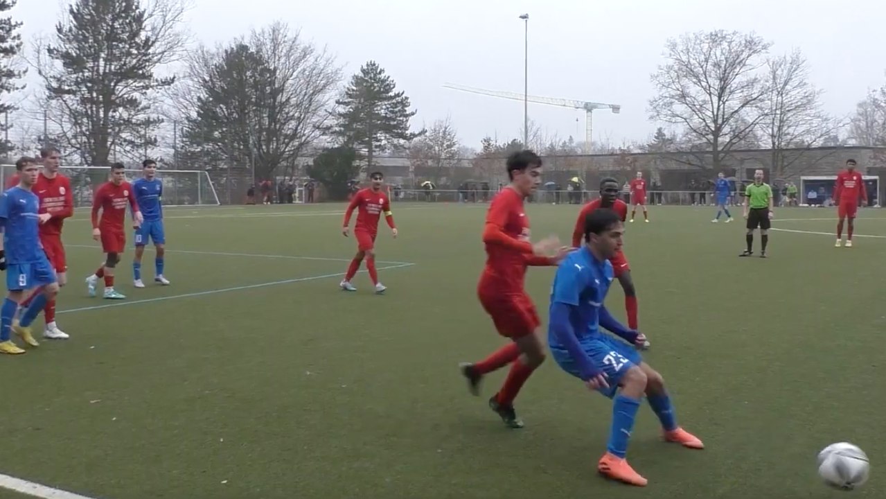 Matchwinner Zengeley: Lohbrügges U 18 siegt im Oberliga-Spitzenspiel