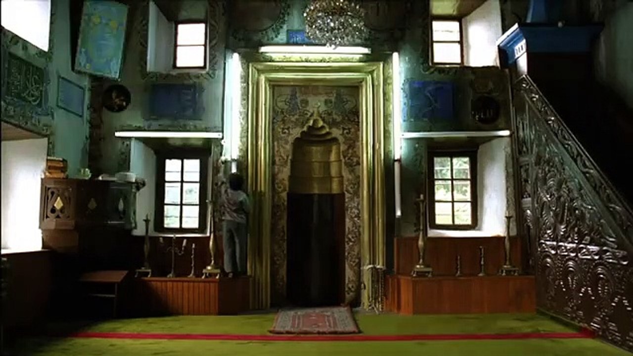 Мёд | movie | 2010 | Official Trailer