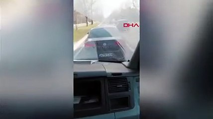 Sirenleri çalan ambulansa yol vermedi