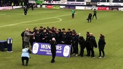 Luton Town U18s lift trophy