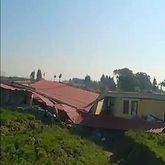 Demirköprü'nden geçen fay hattı köyü ikiye böldü