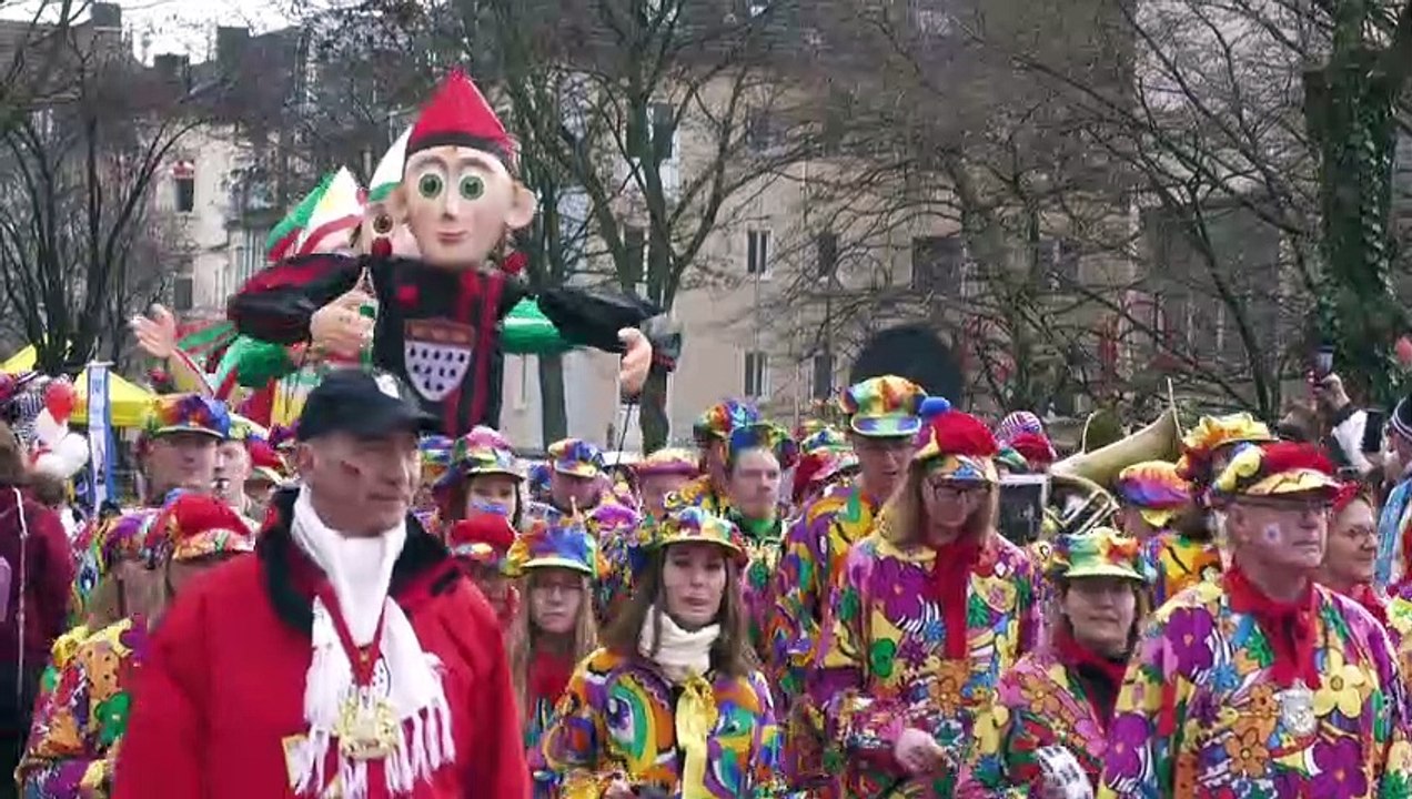 Kölner Jubiläumskarneval: Eine Premiere und viel Polit-Kritik