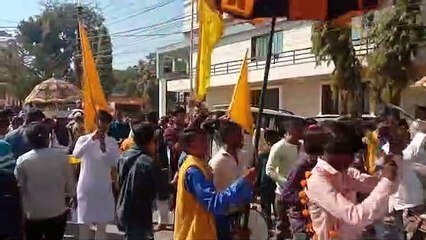 वारसी वार्षिक उत्सव के तहत नगर में निकला संदल