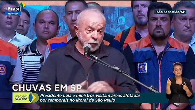 Lula promete reconstrução de casas em áreas seguras
