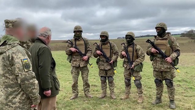 King Charles praises Ukraine’s ‘amazing’ raw recruits during visit to training site