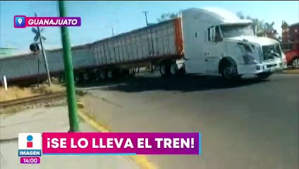 Tren embiste a tráiler en Celaya, Guanajuato