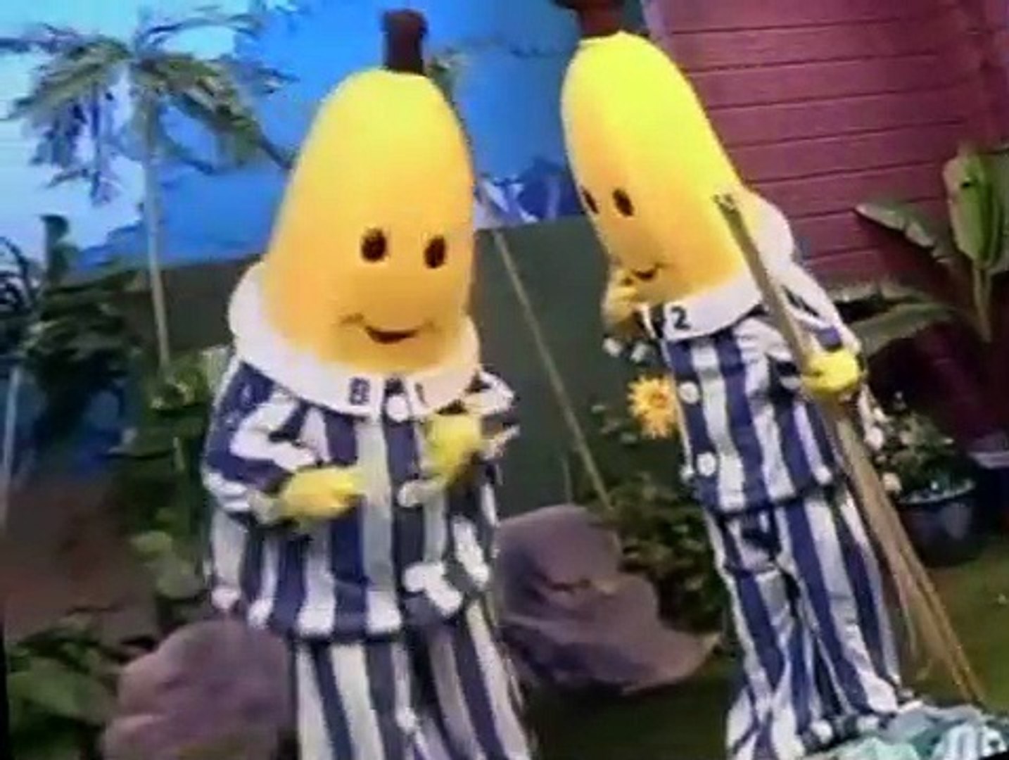 Bananas in Pyjamas E059 - Wash Day - video Dailymotion