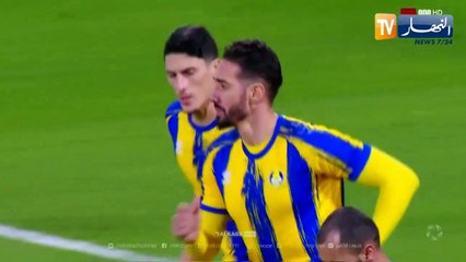 إسحاق بلفوضيل هداف مه ناديه الغرافة القطري في مرمى الشمال