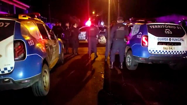 Casal é atingido por disparos de arma de fogo; ele levou quatro tiros e ela um nas costas